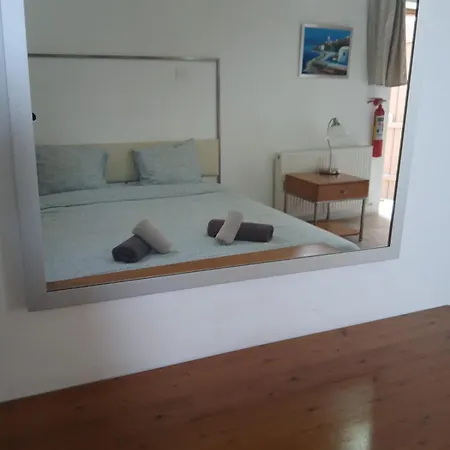 Village Poolside Escape With Pool Facilities